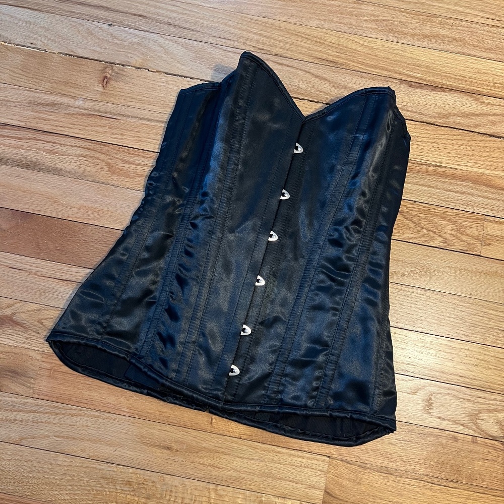 Daisy Corsets Black satin overbust corset